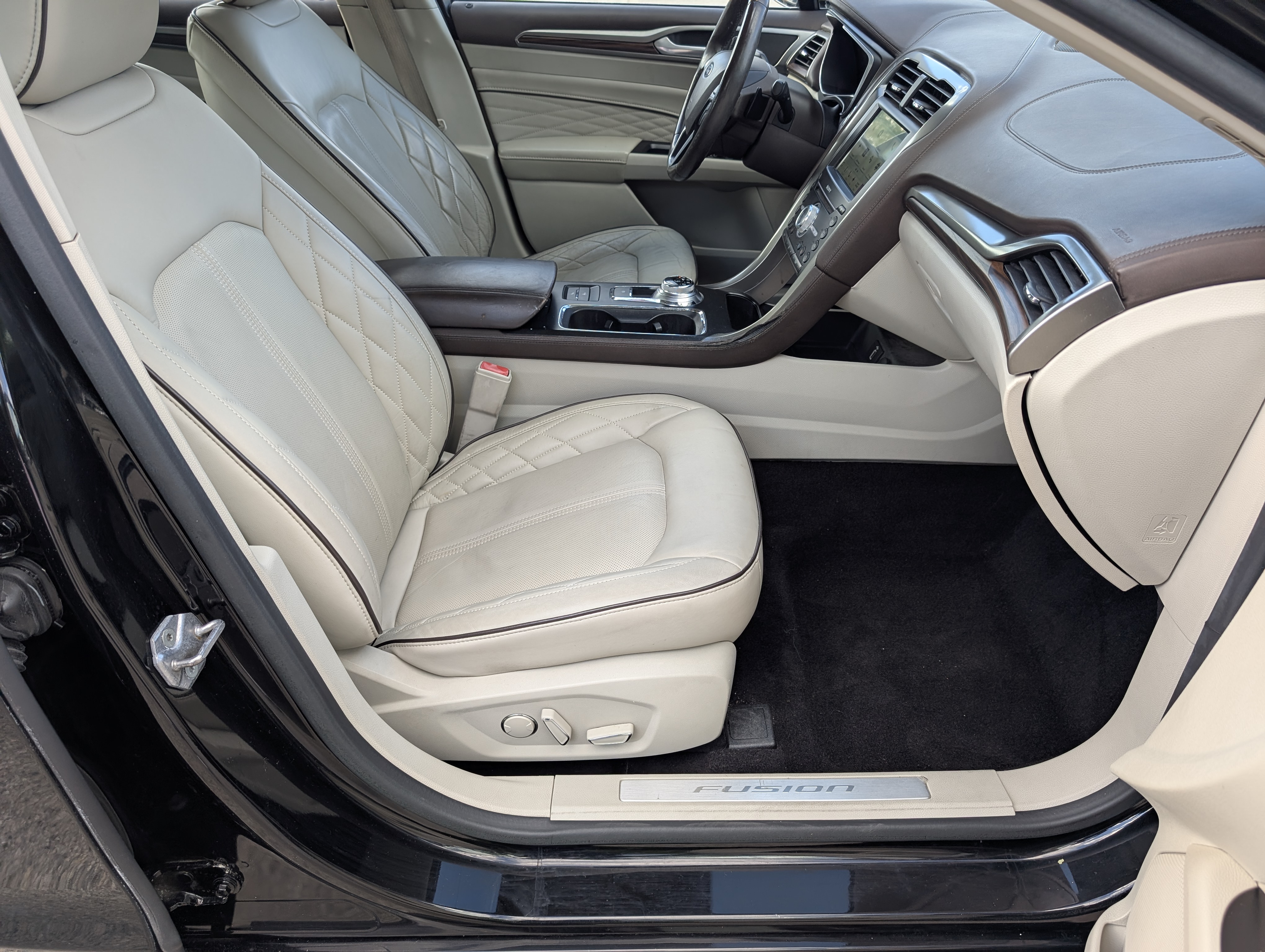 2017 Ford Fusion Platinum - Photo 18