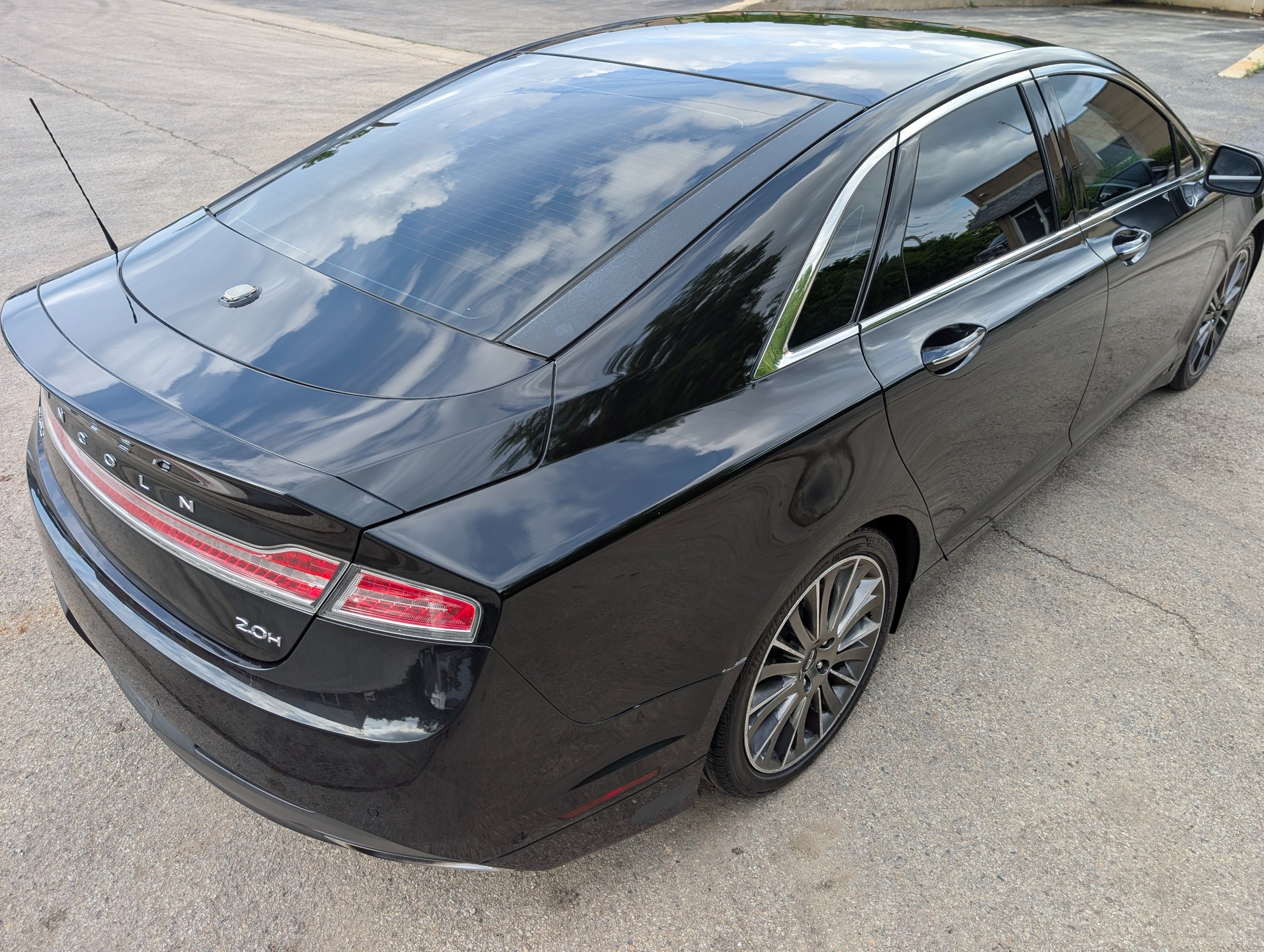2014 Lincoln MKZ Hybrid - Photo 6