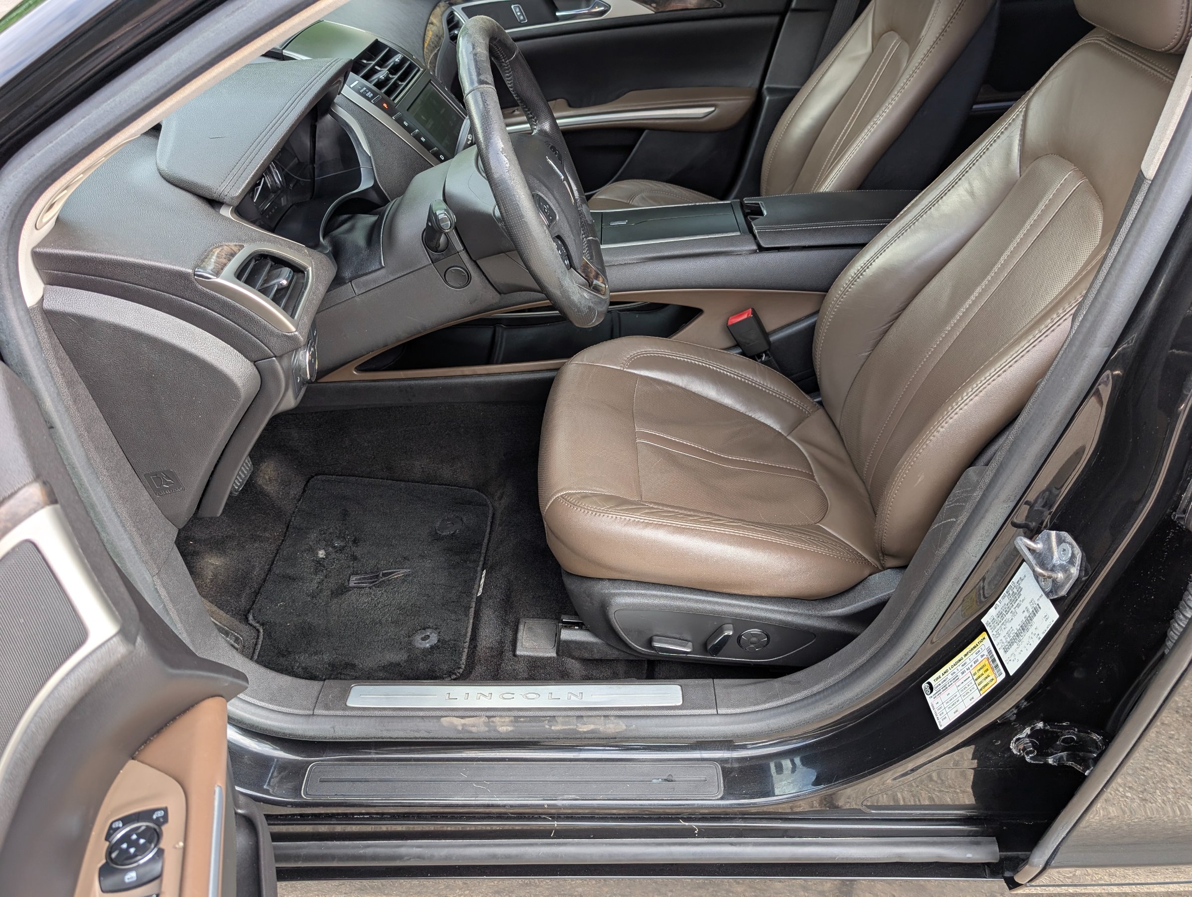 2014 Lincoln MKZ Hybrid - Photo 15